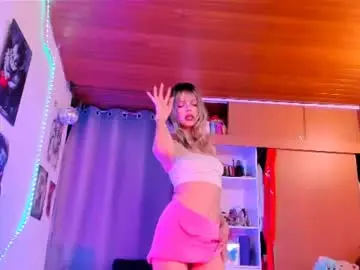 Chaturbate Best live sex cam show of kyliekandy