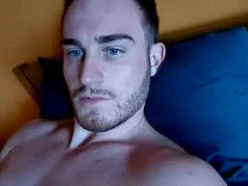 Chaturbate Sex Chat of mikeygooner