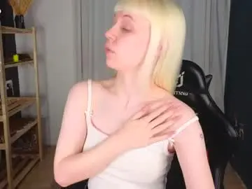 Chaturbate Live Sex Cam of call_me_heaven