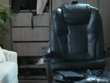 Chaturbate Live Sex Cam of deus_belli
