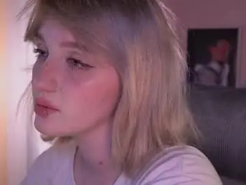 Chaturbate Live Sex Cam of eliejay