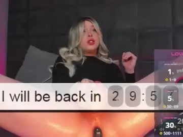 Chaturbate Sex Cam of roxydreamgirl