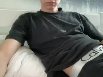 Chaturbate Live Sex Cam of luis_7777