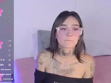 Chaturbate Sex Cam of mollyblue333