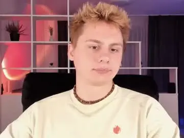 Chaturbate Live Sex of sunburn_boy