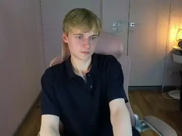 Chaturbate Free Live Porn of avenrey