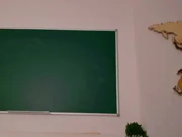 Chaturbate Sex Cam of clairemathis