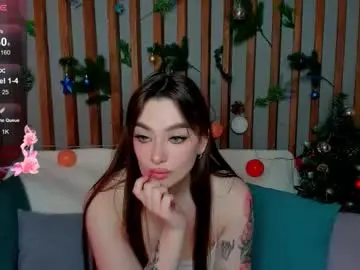 Chaturbate Best live sex cam show of emilytylerr