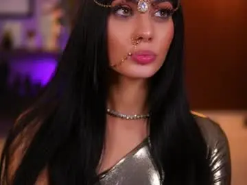 Chaturbate Adult Video Chat of ravennadarcy