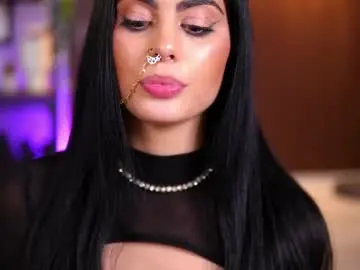 Chaturbate Nude Webcam of ravennadarcy