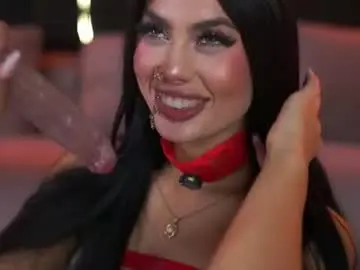 Chaturbate Free Live Porn of ravennadarcy