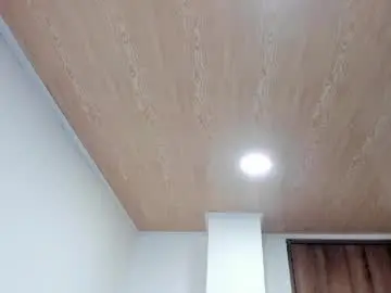 Chaturbate Watch Live Sex Cams of cristall_sweett0