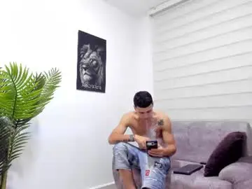 Chaturbate Nude Webcam of juniormorris_