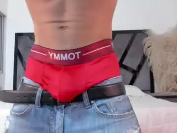 Chaturbate Best live sex cam show of juniormorris_