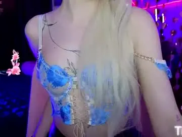 Chaturbate Live Sex Cam of linalirian