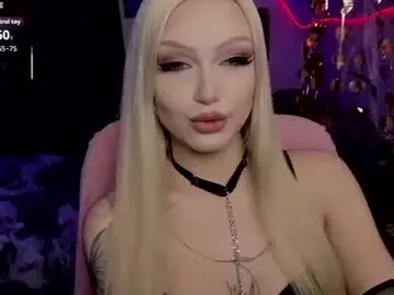 Chaturbate Live Sex Cam of linalirian