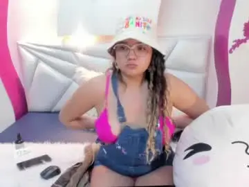 Chaturbate Live Sex Cam of thaliaperson