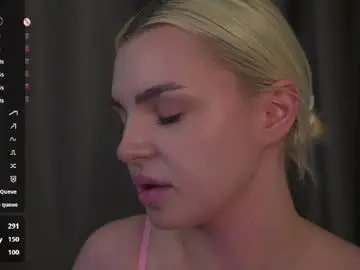 Chaturbate Sex Cam of vivid_girls