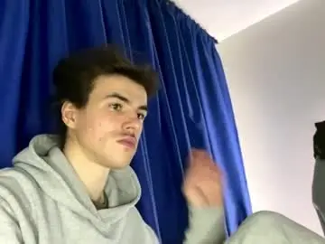 Chaturbate Live Sex Cam of yayay333