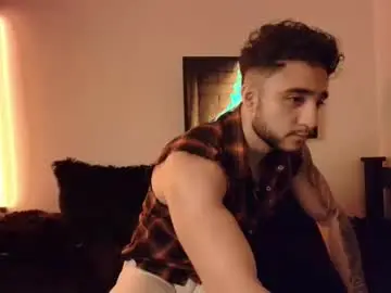 Chaturbate Adult Video Chat of latinboyvip_