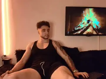 Chaturbate Live Sex of latinboyvip_