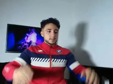 Chaturbate Live Sex of latinboyvip_