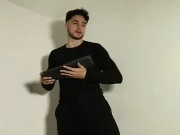 Chaturbate Live Sex of latinboyvip_