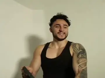 Chaturbate Nude Webcam of latinboyvip_