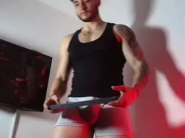 Chaturbate Live Sex Cam of latinboyvip_