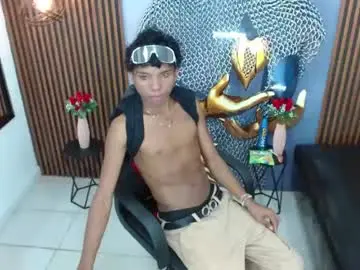 Chaturbate Live Porn of alessandroblack_
