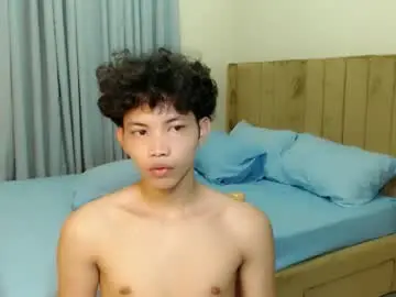 Chaturbate Nude Webcam of itzme_curlyalvin