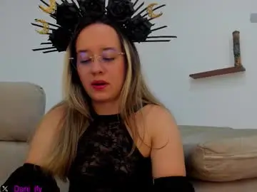 Chaturbate Adult Webcams of javi_8812