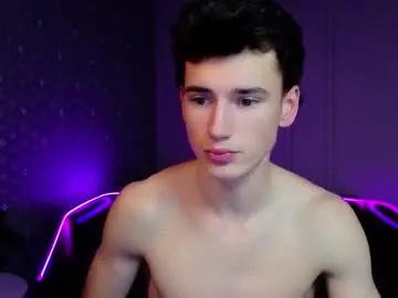 Chaturbate Live Sex Cam of max_foks