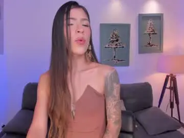 Chaturbate Live Sex Cam of arianacastillo1