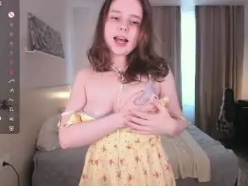 Chaturbate Sex Cam of flora_fiore