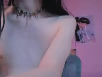 Chaturbate Nude Webcam of kira_long