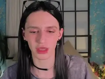 Chaturbate Adult Webcams of kira_long