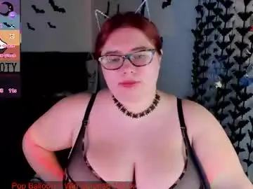 Chaturbate Live Sex Cam of lily_lu_one