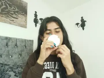 Chaturbate Adult Webcams of bella_poisonous