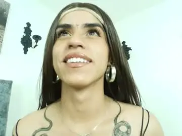 Chaturbate Sex Cam of bella_poisonous