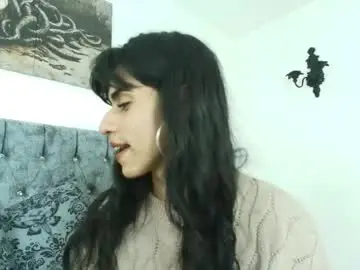 Chaturbate Live Porn of bella_poisonous