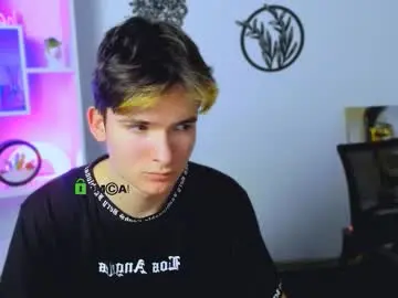 Chaturbate Adult Webcam of emil_lucky