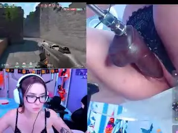 Chaturbate Live Sex Cam of nicoleferrel