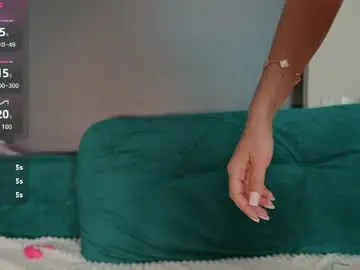 Chaturbate Live Sex Cam of bunnyclide