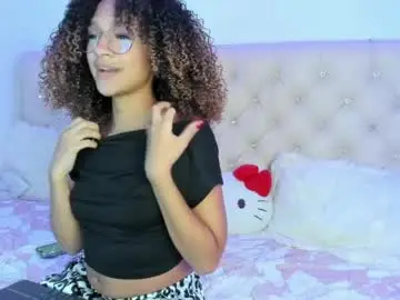 Chaturbate Live Sex Cam of ebonygoddes03