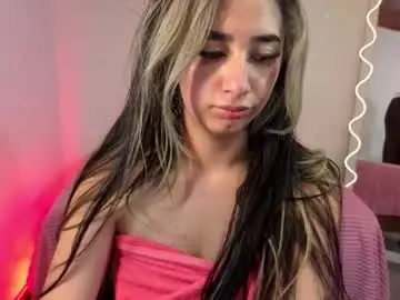 Chaturbate Live Sex Cam of malory_tay