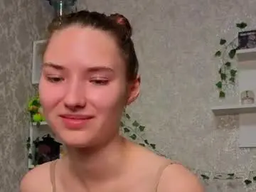 Chaturbate Live Sex Cam of _kikiclark_