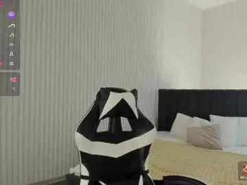 Chaturbate Live Sex Cam of ameli_povilainn