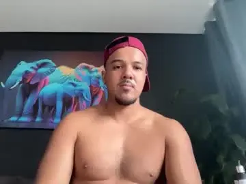 Chaturbate Live Sex Cam of highlatin_guys