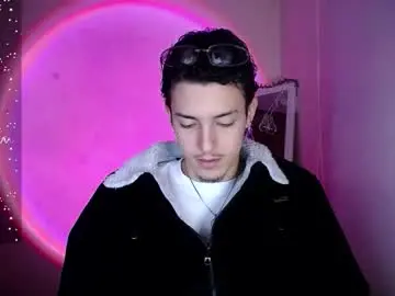 Chaturbate Free Live Porn of johan_parker222